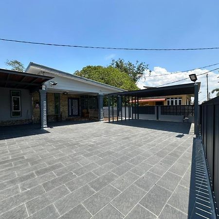 Rayyan Ashraf Homestay Kota Bharu Exteriér fotografie