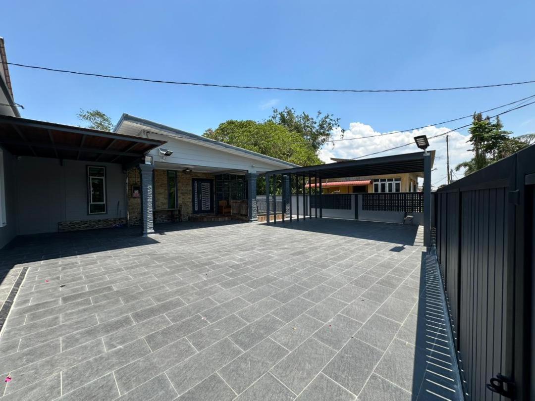 Rayyan Ashraf Homestay Kota Bharu Exteriér fotografie